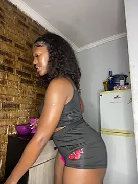 SP1CY MOMMY online show from 02-05-26, 06:56