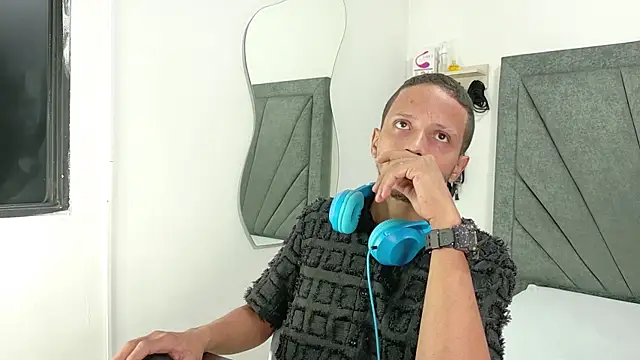 DamianandEva online show from 06-18-26, 12:53