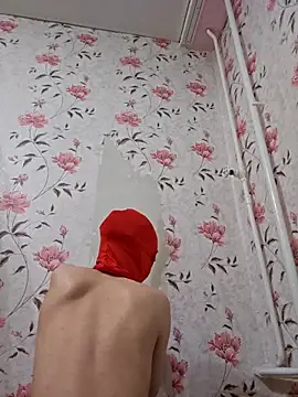 Snapshot of Cute-UwU chatting on 11-07-25, 01:00 Cute-UwU online show from 11-07-25, 01:00