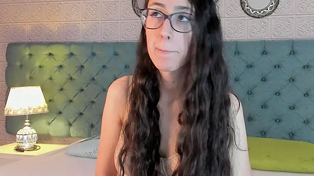 GirafMusic online show from 02-06-26, 01:47