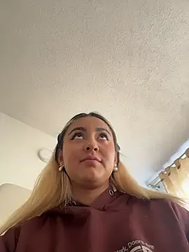 Elina Hills online show from 01-14-26, 07:08