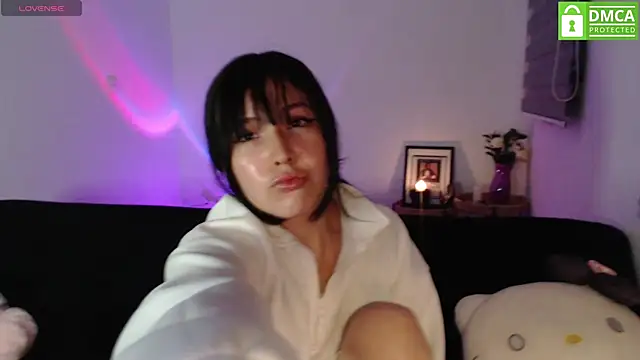 Snapshot of just_meko chatting on 03-24-26, 01:21 just meko online show from 03-24-26, 01:21