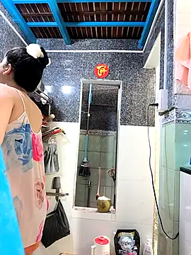 Snapshot of Okleotina9 chatting on 02-24-26, 04:43 Okleotina9 online show from 02-24-26, 04:43