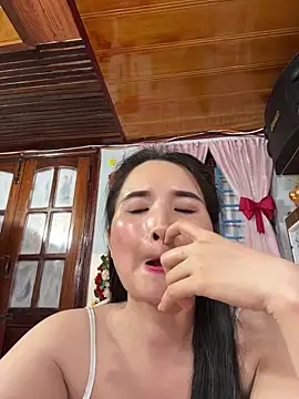 Snapshot of Okleotina9 chatting on 03-13-26, 04:57 Okleotina9 online show from 03-13-26, 04:57