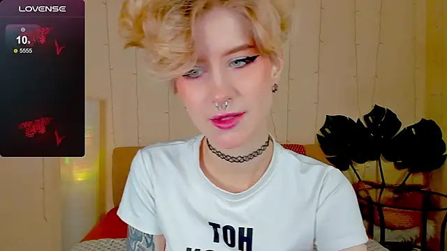 Snapshot of Angel_Julles chatting on 11-08-25, 12:55 Angel Julles online show from 11-08-25, 12:55