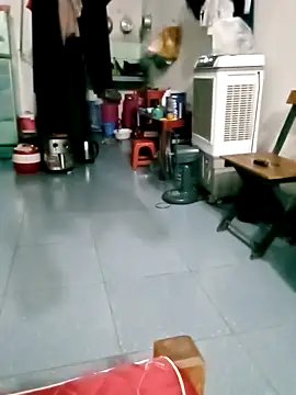 Snapshot of Elina_99 chatting on 12-18-25, 01:22 Elina 99 online show from 12-18-25, 01:22