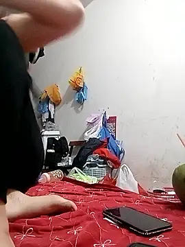 Snapshot of Elina_99 chatting on 12-22-25, 05:04 Elina 99 online show from 12-22-25, 05:04