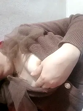 Snapshot of Elina_99 chatting on 01-19-26, 02:59 Elina 99 online show from 01-19-26, 02:59