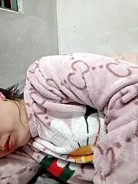 Snapshot of Elina_99 chatting on 03-04-26, 02:50 Elina 99 online show from 03-04-26, 02:50