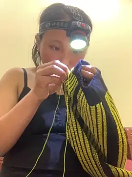 Snapshot of bi-bo123 chatting on 11-04-25, 12:37 bi-bo123 online show from 11-04-25, 12:37