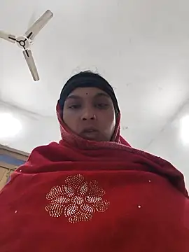 Snapshot of Cute_Arushi chatting on 12-20-25, 07:21 Cute Arushi online show from 12-20-25, 07:21