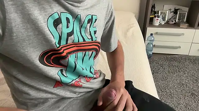 ldekfeklfmkemfk online show from 10-31-25, 09:43