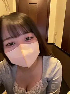 Snapshot of emiri_da_nyan chatting on 03-02-26, 12:12 emiri da nyan online show from 03-02-26, 12:12