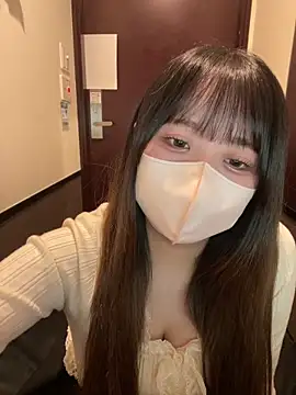 Snapshot of emiri_da_nyan chatting on 03-05-26, 10:11 emiri da nyan online show from 03-05-26, 10:11