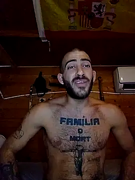 Snapshot of Alicantino69 chatting on 10-30-25, 06:30 Alicantino69 online show from 10-30-25, 06:30