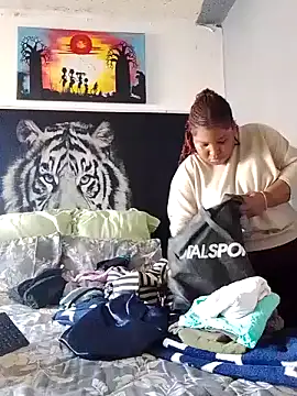 MassiveBoobsxxxx online show from 12-16-25, 02:00