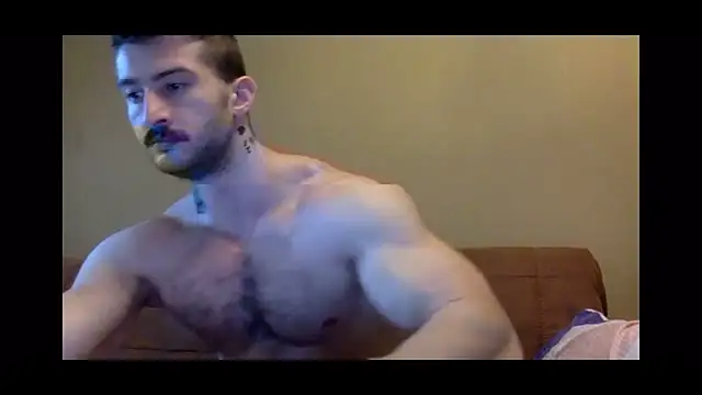 Snapshot of ReggieRug chatting on 11-05-25, 11:27 ReggieRug online show from 11-05-25, 11:27