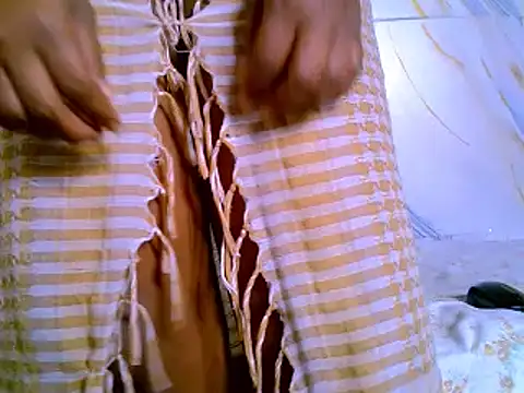 Snapshot of funky_babe chatting on 03-06-26, 06:54 funky babe online show from 03-06-26, 06:54