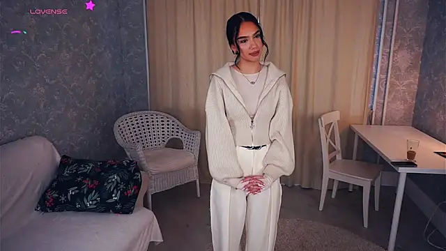 HyeTysarczyk online show from 11-05-25, 07:30