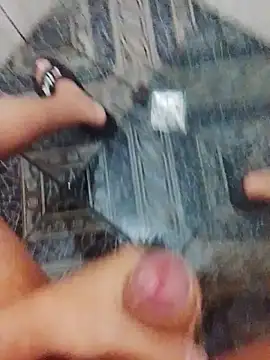 Snapshot of GTbrabo chatting on 11-08-25, 08:40 GTbrabo online show from 11-08-25, 08:40