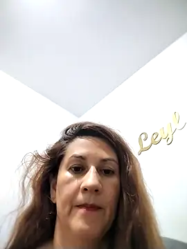 Snapshot of Suki_Pink chatting on 10-30-25, 10:21 Suki Pink online show from 10-30-25, 10:21