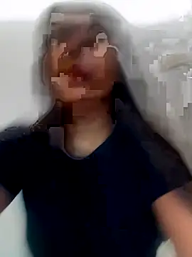 Snapshot of jura77AX chatting on 10-31-25, 05:58 jura77AX online show from 10-31-25, 05:58