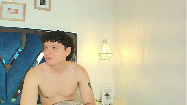 Zoe And Dylan  online show from 03-07-26, 12:57