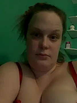 Snapshot of Siddypops99 chatting on 10-31-25, 10:33 Siddypops99 online show from 10-31-25, 10:33