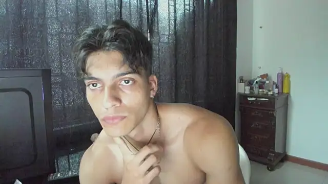 AlessioVitale online show from 03-31-26, 11:32