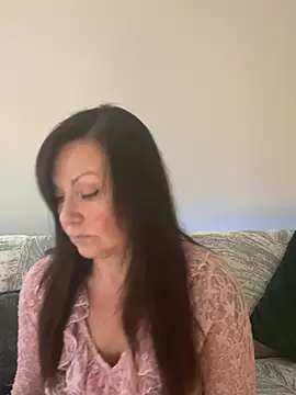 Snapshot of HotLdyllic chatting on 03-06-26, 05:20 HotLdyllic online show from 03-06-26, 05:20