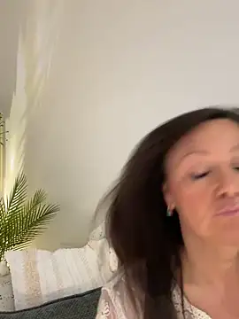 HotLdyllic online show from 05-13-26, 03:42