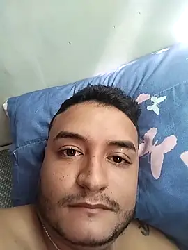 Snapshot of yeisonren99 chatting on 11-04-25, 02:49 yeisonren99 online show from 11-04-25, 02:49