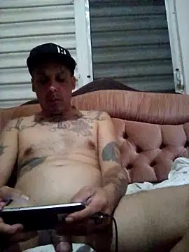 Snapshot of feoGG197 chatting on 12-04-25, 02:43 feoGG197 online show from 12-04-25, 02:43