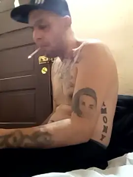 Snapshot of feoGG197 chatting on 01-08-26, 04:26 feoGG197 online show from 01-08-26, 04:26