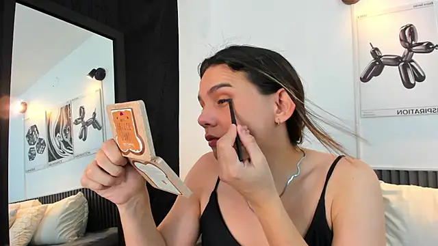 Cloe Bonne online show from 02-11-26, 07:41