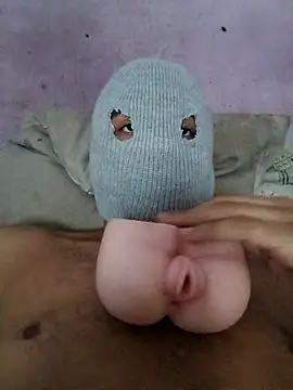 knunesputifero00 online show from 04-15-26, 04:52