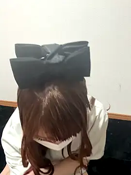 Snapshot of jura_xxx chatting on 12-18-25, 09:48 jura xxx online show from 12-18-25, 09:48