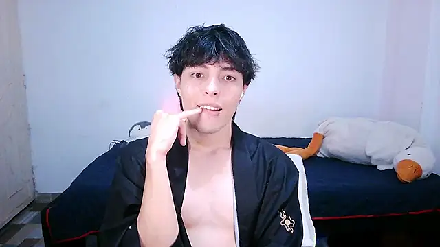 Snapshot of James_smm chatting on 11-25-25, 02:06 James smm online show from 11-25-25, 02:06