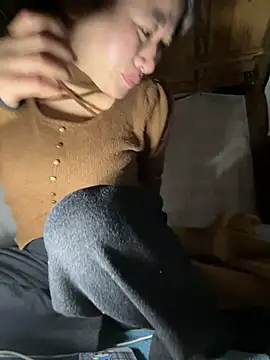 Snapshot of daaqnn chatting on 02-01-26, 01:42 daaqnn online show from 02-01-26, 01:42