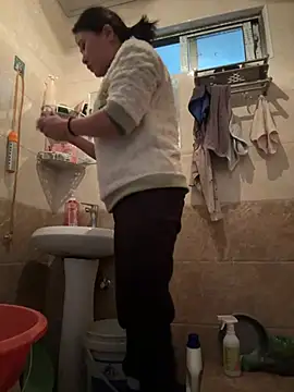 Snapshot of daaqnn chatting on 02-18-26, 01:34 daaqnn online show from 02-18-26, 01:34