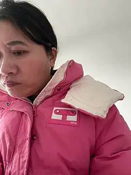 Snapshot of daaqnn chatting on 02-19-26, 01:45 daaqnn online show from 02-19-26, 01:45