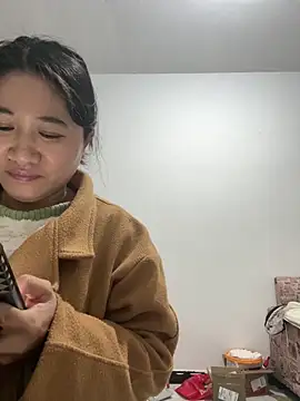 Snapshot of daaqnn chatting on 02-21-26, 11:33 daaqnn online show from 02-21-26, 11:33