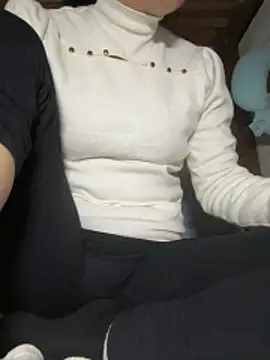 Snapshot of daaqnn chatting on 03-08-26, 02:04 daaqnn online show from 03-08-26, 02:04