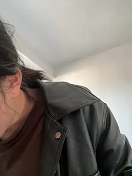 Snapshot of daaqnn chatting on 03-10-26, 11:54 daaqnn online show from 03-10-26, 11:54