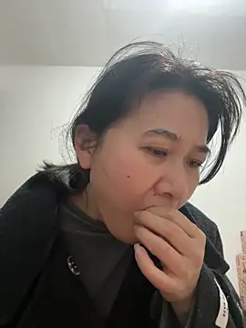 Snapshot of daaqnn chatting on 03-17-26, 12:08 daaqnn online show from 03-17-26, 12:08