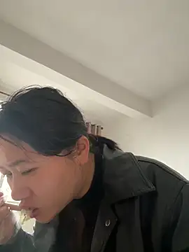 Snapshot of daaqnn chatting on 03-22-26, 11:41 daaqnn online show from 03-22-26, 11:41