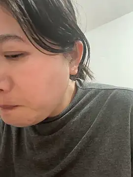 Snapshot of daaqnn chatting on 04-17-26, 11:46 daaqnn online show from 04-17-26, 11:46