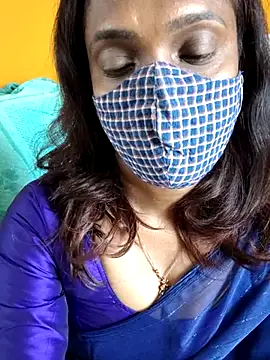 Queen-dhivya online show from 03-26-26, 07:36