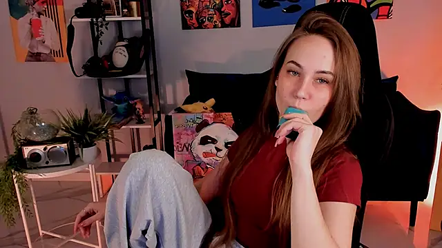 ElinVale online show from 11-22-25, 09:08