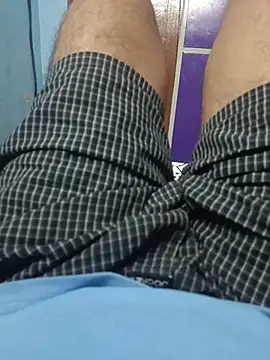 bearslove143 online show from 11-22-25, 03:49